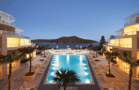 Mantra Ettalong Beach - Accommodation Port Macquarie 0