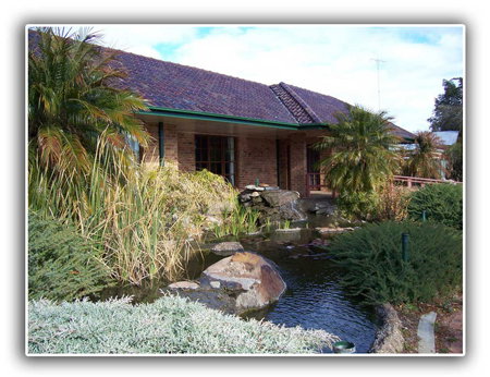 Cascades Motor Inn - Accommodation Port Macquarie 0