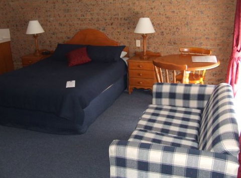 Swaggers Motor Inn, Yass - Accommodation Port Macquarie 3