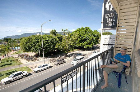 Global Backpackers - Accommodation Port Macquarie 1