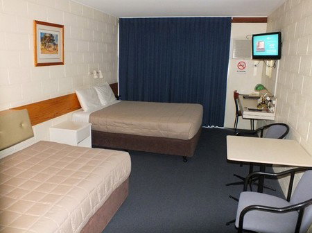Central Motel - Accommodation Port Macquarie 0
