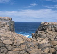 The Gap and Natural Bridge - Accommodation Port Macquarie