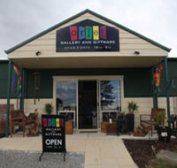 Artel Gallery and Giftware - Accommodation Port Macquarie
