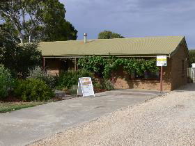 Sand Drift Gallery - Accommodation Port Macquarie 0