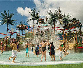 Wet 'n' Wild Water World - Accommodation Port Macquarie 0