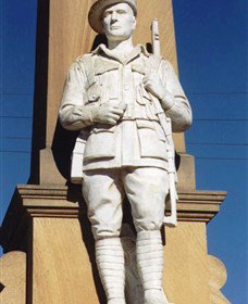 Beaudesert War Memorial - Accommodation Port Macquarie 0