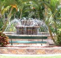 Bauer and Wiles Memorial Fountain - Accommodation Port Macquarie