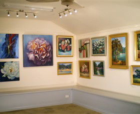 Ros McArthur Art Studio - Accommodation Port Macquarie 0