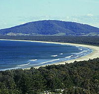 Sir Charles Kingsford Smith Memorial and Lookout - Accommodation Port Macquarie