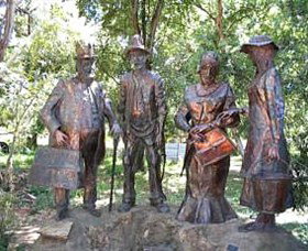 Dad, Dave, Mum And Mabel - Accommodation Port Macquarie 1