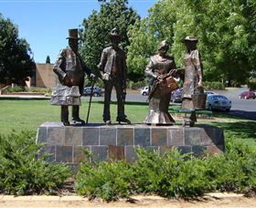 Dad, Dave, Mum And Mabel - Accommodation Port Macquarie 2