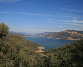 Burrinjuck Dam - Accommodation Port Macquarie 0