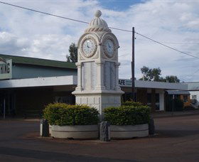 Barcaldine War Memorial Clock - Accommodation Port Macquarie 0