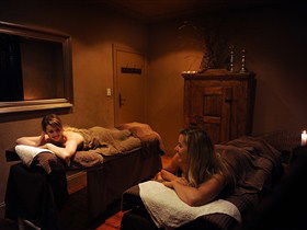 Cocos Hair And Day Spa - Accommodation Port Macquarie 1
