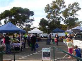 Riverland Farmers Market - Accommodation Port Macquarie 2