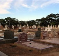 Langhorne Creek Cemetery - Accommodation Port Macquarie