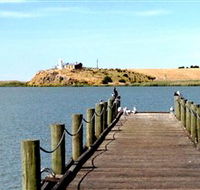 Point Malcolm Lighthouse - Accommodation Port Macquarie