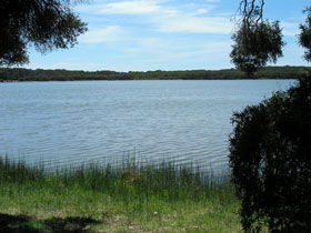 Lake Fellmongery Ski Lake - Accommodation Port Macquarie 0