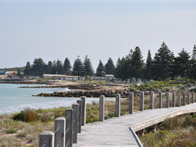 Chambers Way Walk - Accommodation Port Macquarie 0