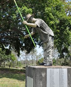Cane Cutter Memorial - Accommodation Port Macquarie 0