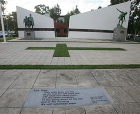 Shepparton Cenotaph - Accommodation Port Macquarie 0