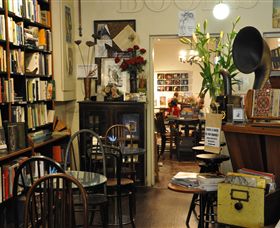 The Known World Bookshop & Boutique City Apartment - Accommodation Port Macquarie 2
