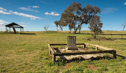 Yuranighs Aboriginal Grave Historic Site - Accommodation Port Macquarie 1