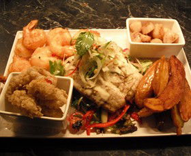Cottontails Restaurant Winery And Function Centre - Accommodation Port Macquarie 1
