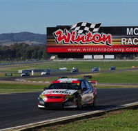 Winton Motor Raceway - Accommodation Port Macquarie