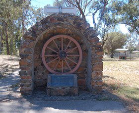 Jindera Pioneer Cairn - Accommodation Port Macquarie 0