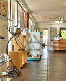 GIGS - Gateway Island Gallery And Studios - Accommodation Port Macquarie 0
