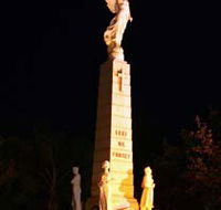 Cenotaph and Memorial Gates - Accommodation Port Macquarie