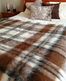 Australian Alpaca Barn - Morpeth - Accommodation Port Macquarie 2