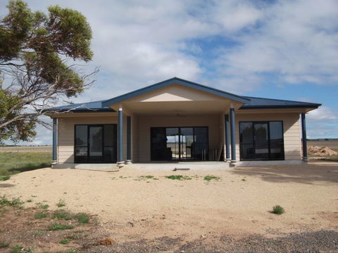 Time Out - Accommodation Port Macquarie 0