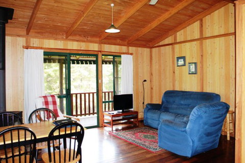 Hawke Brook Chalets - Accommodation Port Macquarie 3