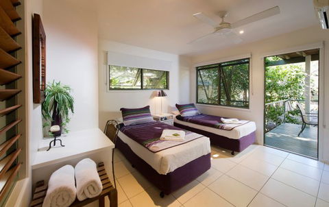 The Retreat Beach Houses - Accommodation Port Macquarie 7