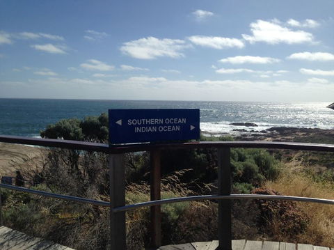 Margaret River, Caves, Wine And Cape Leeuwin Lighthouse Tour From Perth - Accommodation Port Macquarie 9