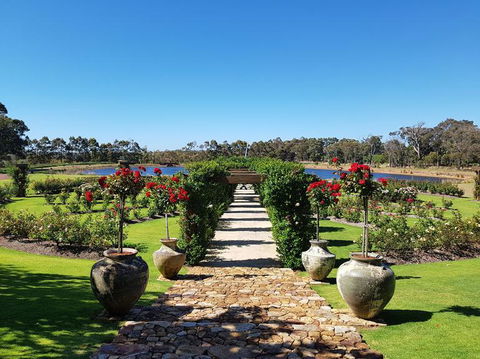 Margaret River Food, Wine & Sightseeing Tour From Perth - Accommodation Port Macquarie 3