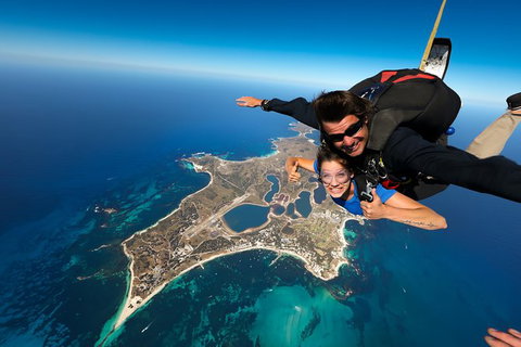 Rottnest Skydive + Fremantle Ferry Package - Accommodation Port Macquarie 5