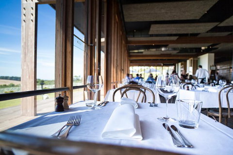 Estate To Plate: Montalto Vineyard Gourmet Lunch And Wine-Tasting Tour - Accommodation Port Macquarie 3