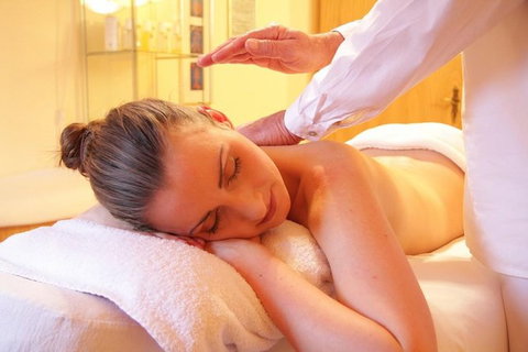 MASSAGE (RELAXATION, DEEP TISSUE, WHOLE BODY,SPORTS ETC.) - Accommodation Port Macquarie 0
