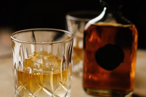 Adelaide Bar Boys Whiskey Tour - Accommodation Port Macquarie 1