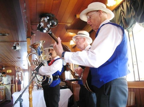 Brisbane River Lunchtime Cruise - Accommodation Port Macquarie 8