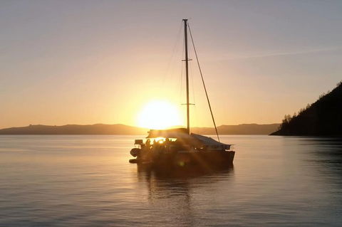 2-Night Whitsunday Islands All-Inclusive Sailing Tour From Airlie Beach - Accommodation Port Macquarie 9
