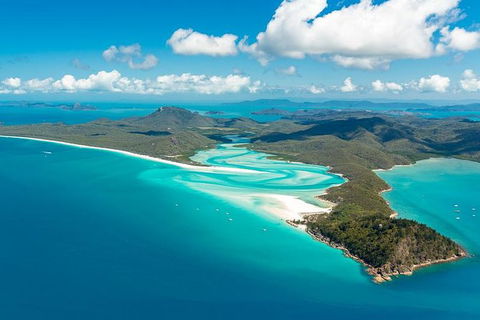 Whitsundays Sailing Experience On America's Cup Yacht Southern Cross - Accommodation Port Macquarie 1
