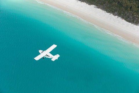 Scenic Flight - Great Barrier Reef, Heart Reef, Whitehaven Beach & Hill Inlet! - Accommodation Port Macquarie 5