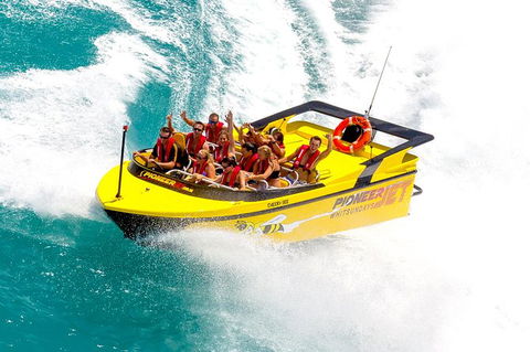 Airlie Beach Jet Boat Thrill Ride - Accommodation Port Macquarie 11