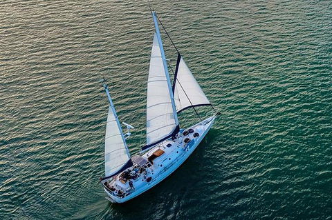 Full-Day Adventure Sailing Experience: Circumnavigate Magnetic Island - Accommodation Port Macquarie 1