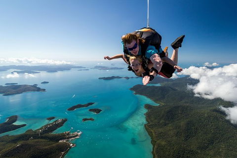 Airlie Beach Tandem Skydive - Accommodation Port Macquarie 1