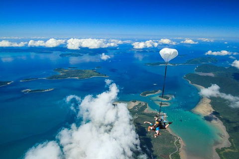 Airlie Beach Tandem Skydive - Accommodation Port Macquarie 2